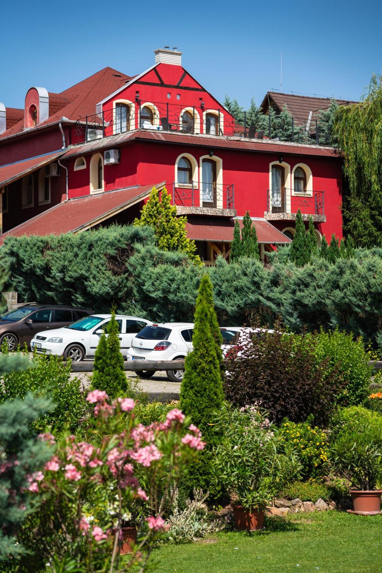 Hotel Szent Istvan Eger Ngoại thất bức ảnh