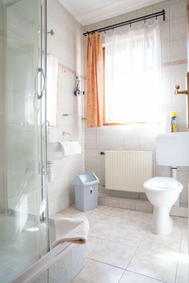 Hotel Szent Istvan Eger Ngoại thất bức ảnh